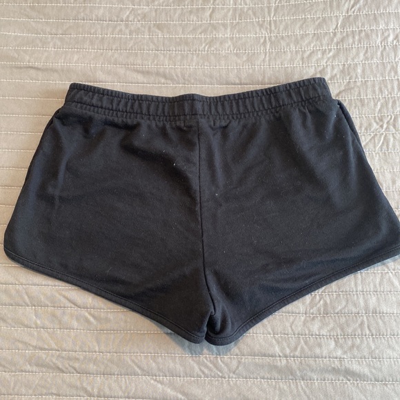 Forever 21 Retro Short - Picture 2 of 4